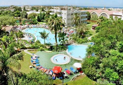 Mayfair Hotel & Apartments 4